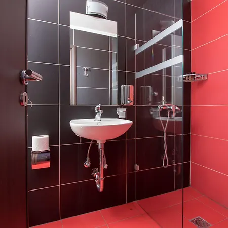 Hotel Cosmopolit 2*